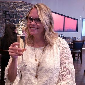 Meet your Posher, Pamela